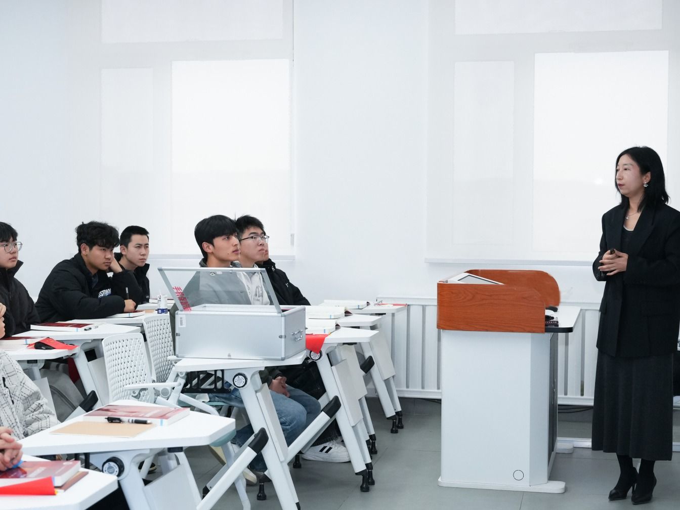 抓实课堂主阵地，以评促建强学风  beat365英国官方网站多措并举推动育人质量再提升