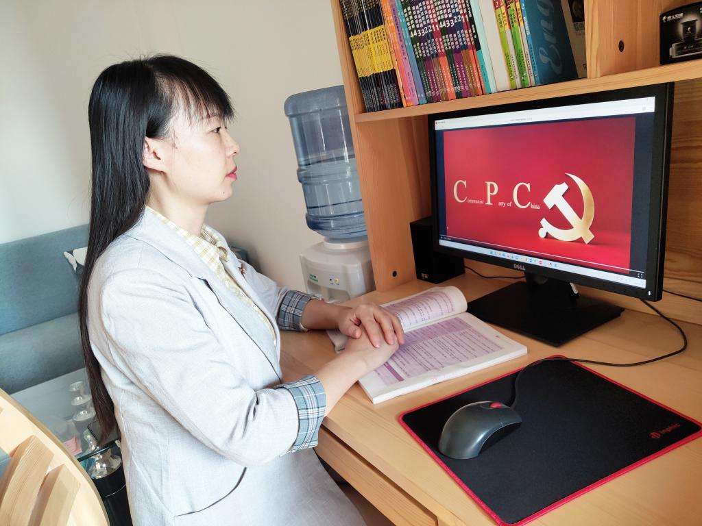 学好外国语 讲好中国故事 传递中国声音---通识教育学院开展师生同上一堂外语思政课活动