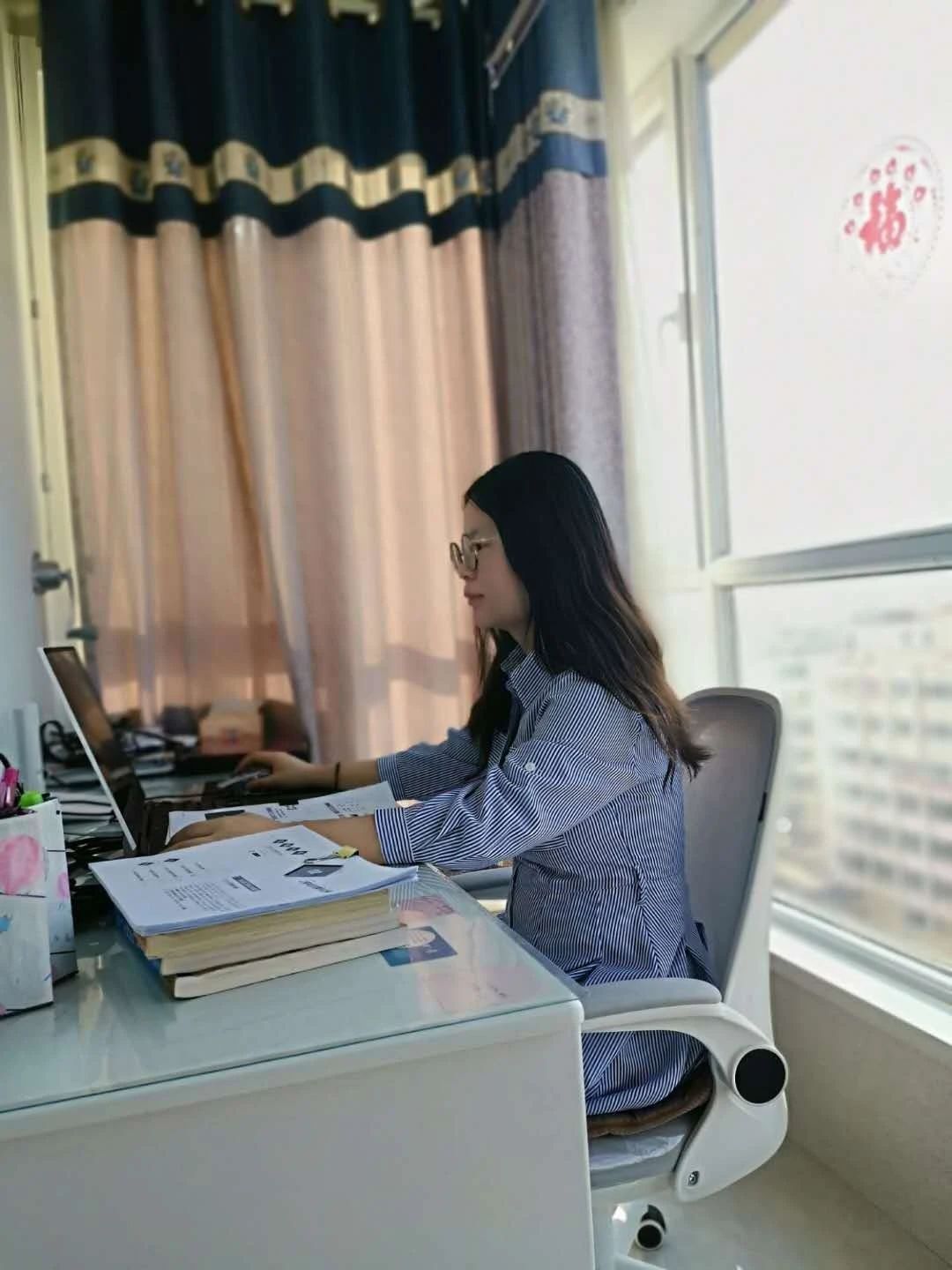 土木工程学院 王婧.jpg