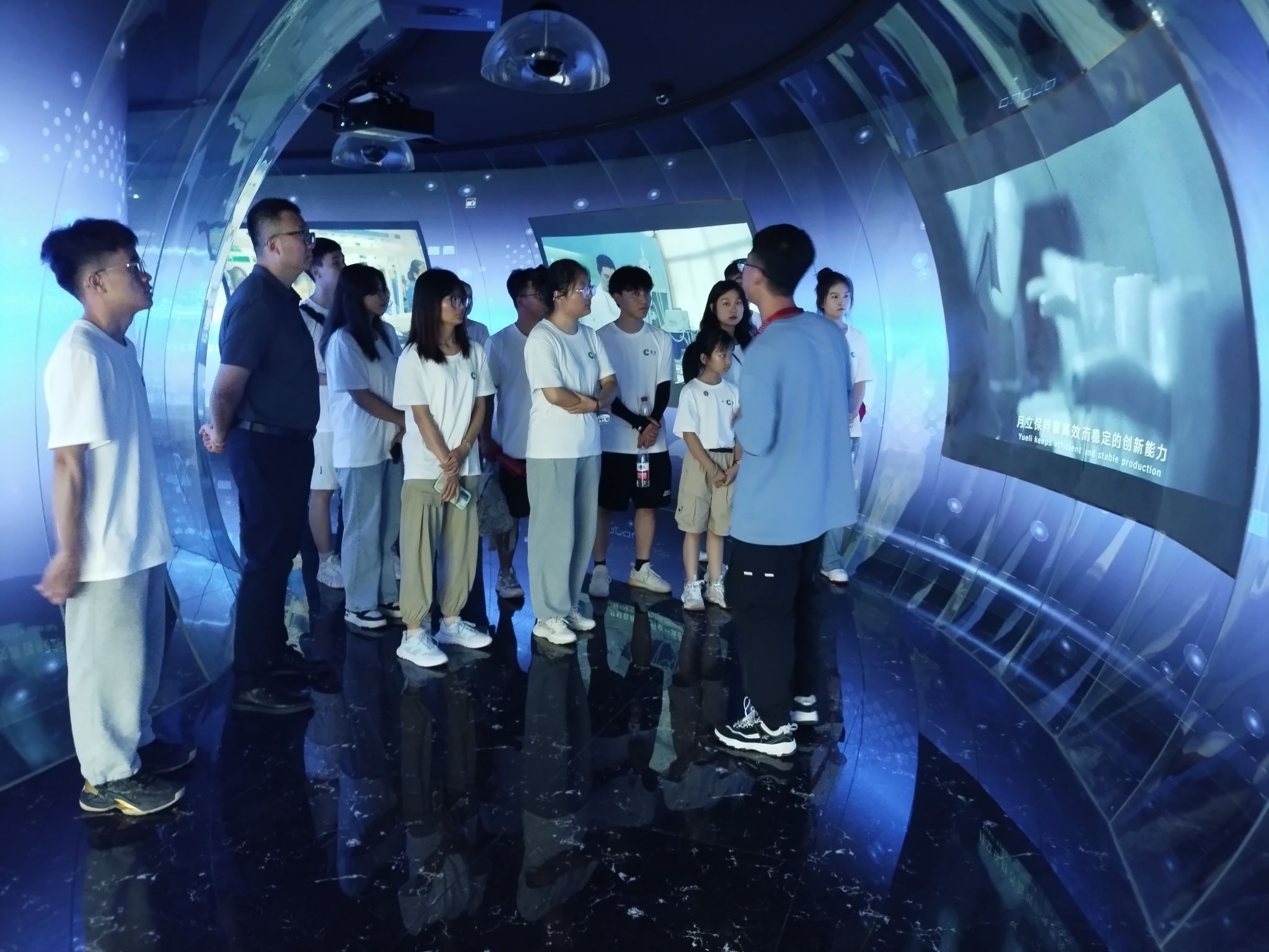 相约在慈、溪望未来——beat365英国官方网站师生暑期赴慈溪开展就业游学活动