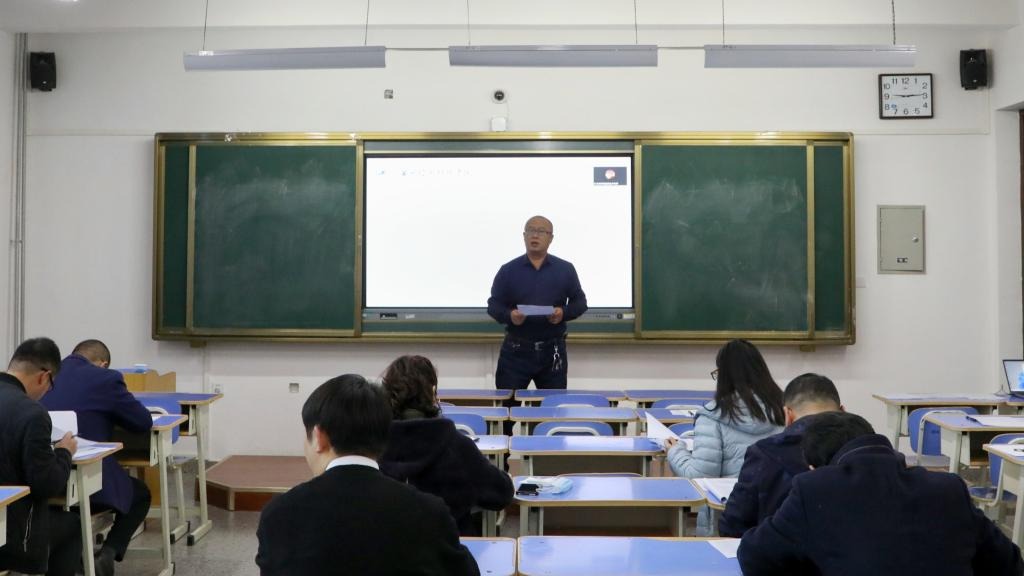 beat365英国官方网站顺利完成甘肃省教育科技创新项目结题工作答辩