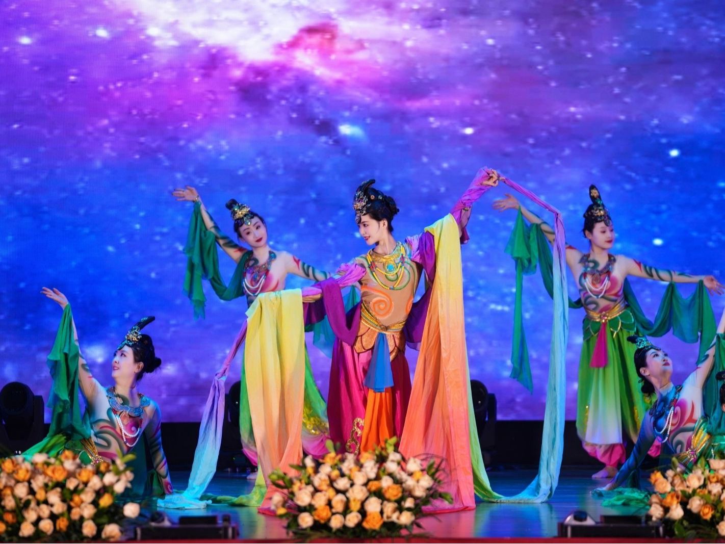 beat365英国官方网站举办高雅艺术展演暨2026年新年文艺晚会