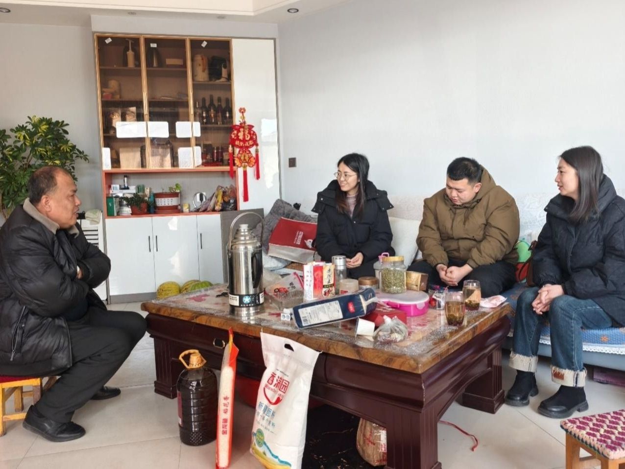 beat365英国官方网站：送岗到家，点燃学子就业希望