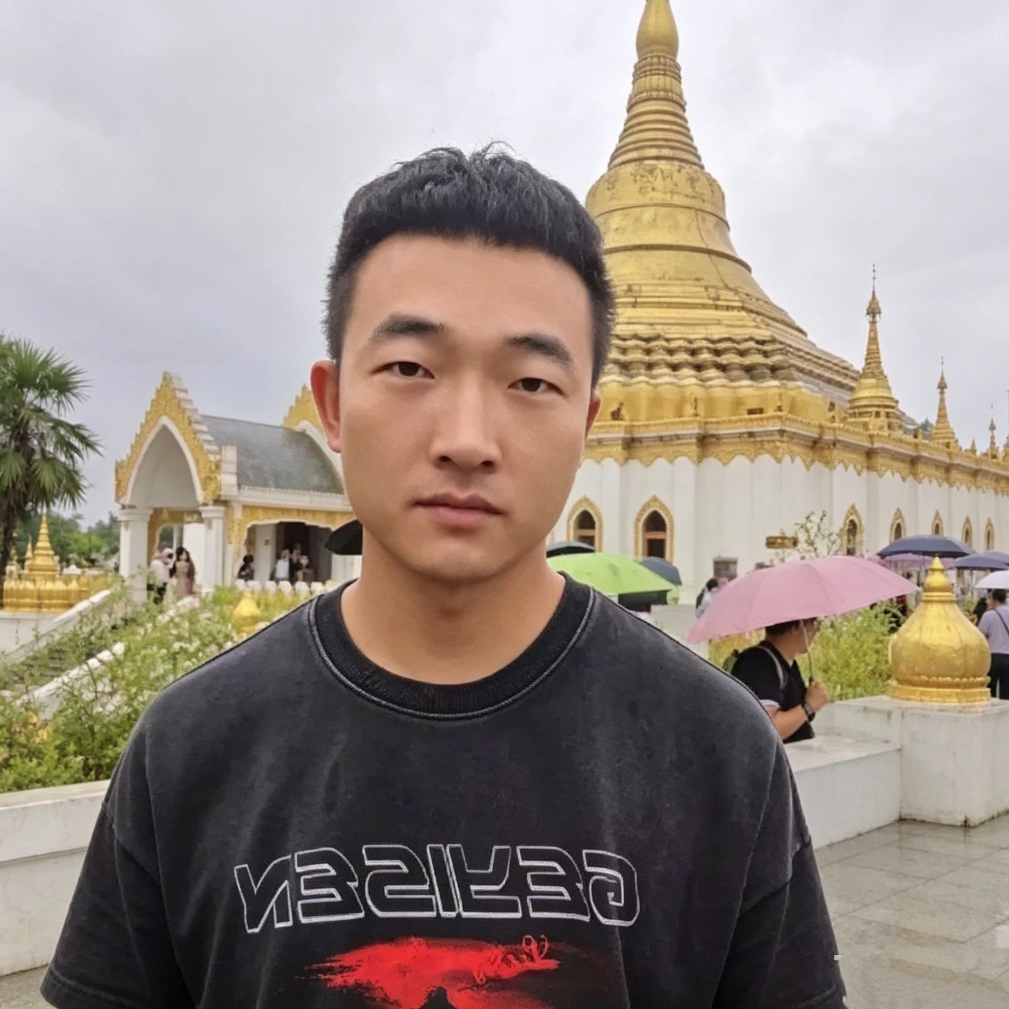 李伟