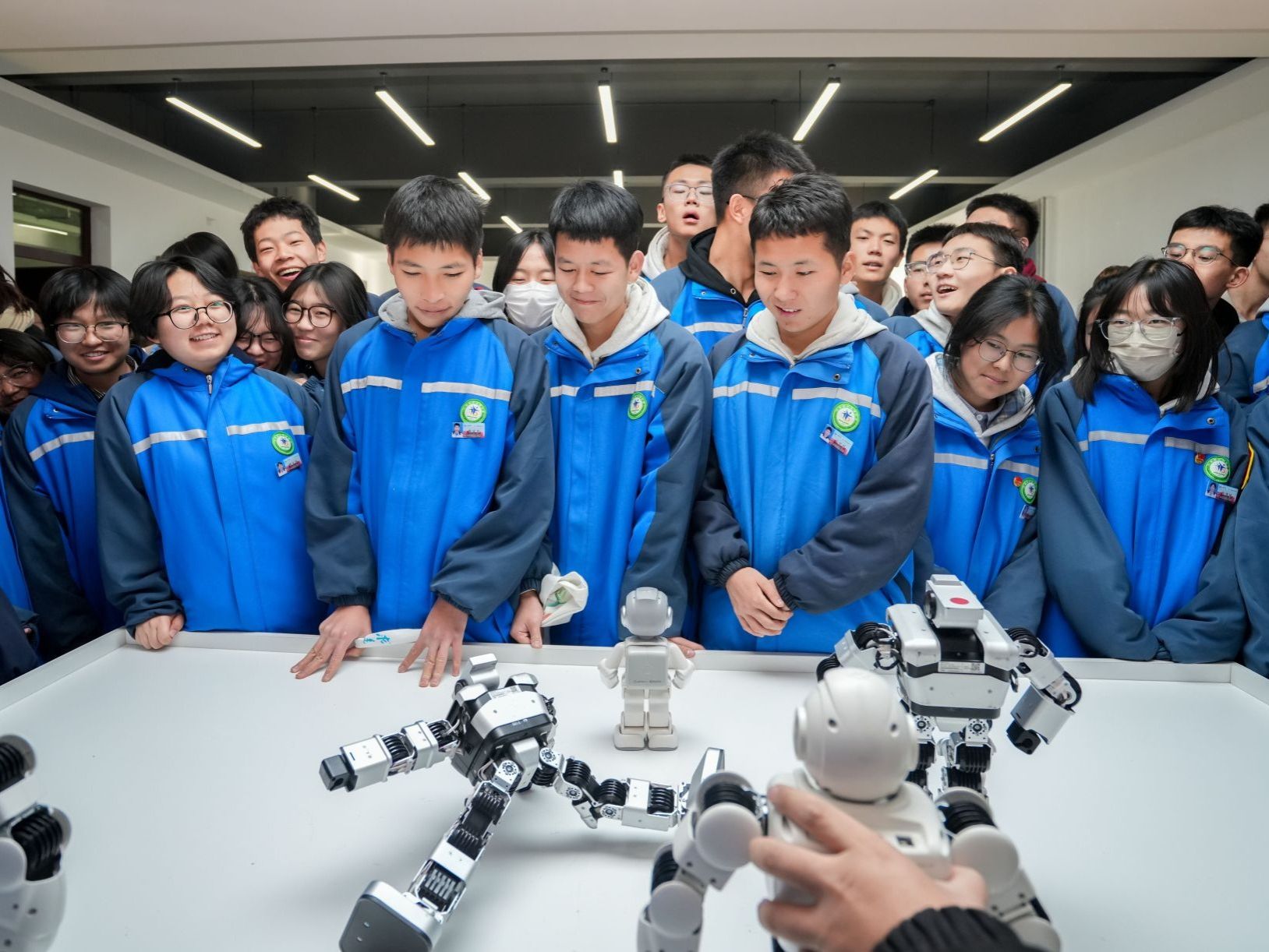 beat365英国官方网站举行“研学问道，智拓新程”校园开放日活动