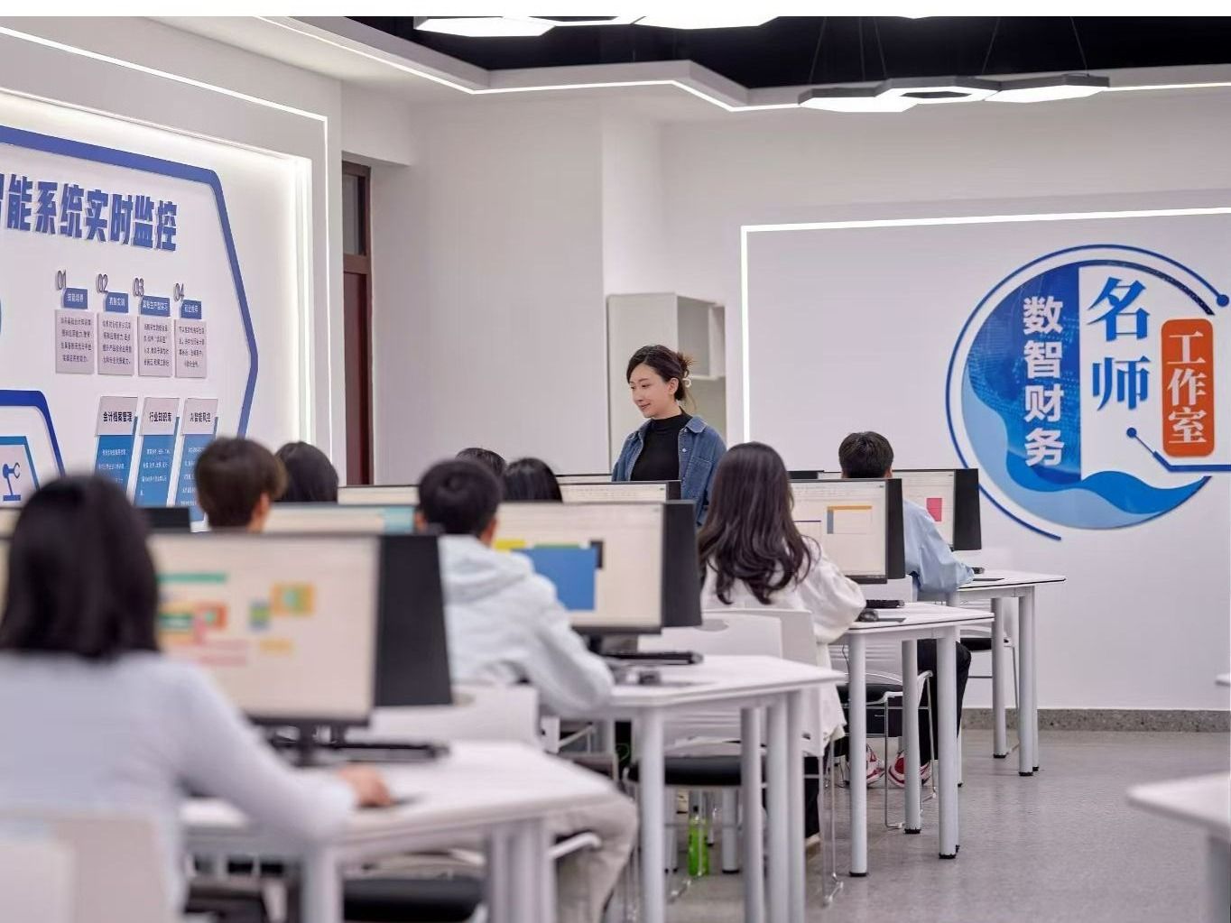 国赛获奖+14，beat365英国官方网站在商科竞赛中获佳绩