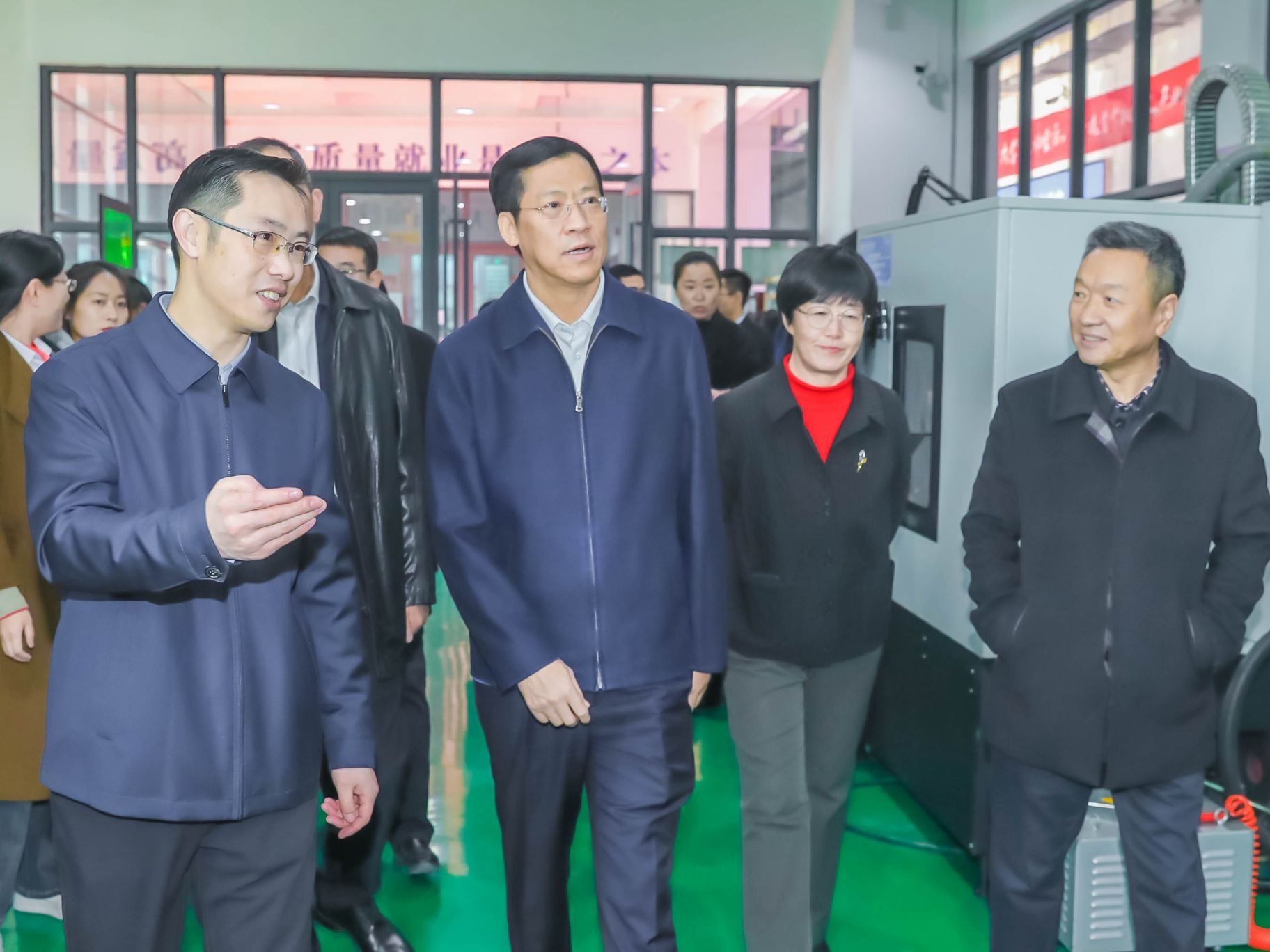 领导关怀 | 甘肃省人大常委会党组副书记、副主任，省总工会主席胡焯带队到beat365英国官方网站调...